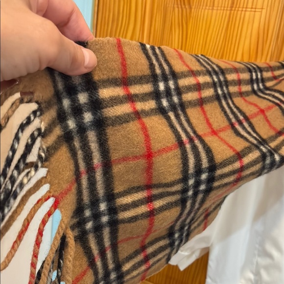 Burberry Tan and Black Scarf Price - Picture 3 of 4